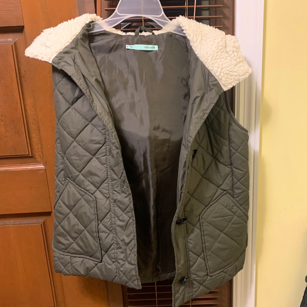Maurices Fur vest